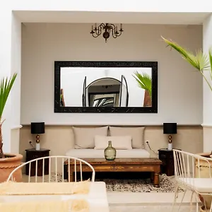 Zi Hotel